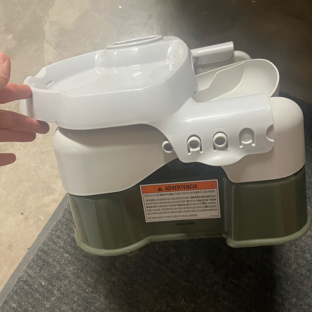 Safety 1st Green and White Booster Seat high chair camping high chair - Picture 3 of 3